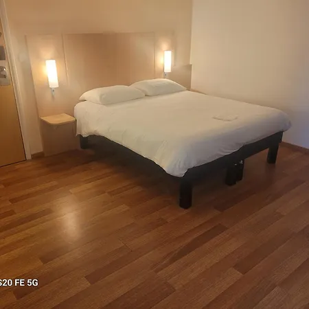 Ibis Roscoff